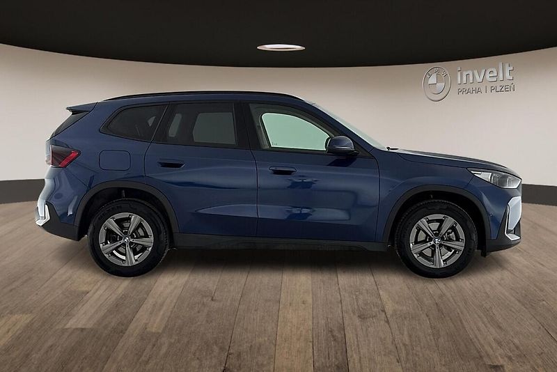BMW X1 sDrive18d - fotka 2 z 21