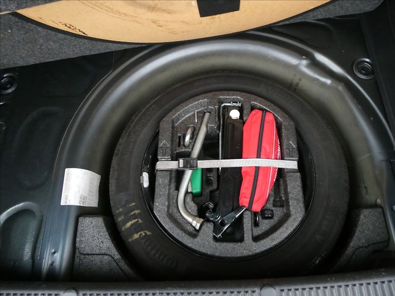 Škoda Roomster 1,2 TSi autom.klima,po servise - fotka 14 z 37