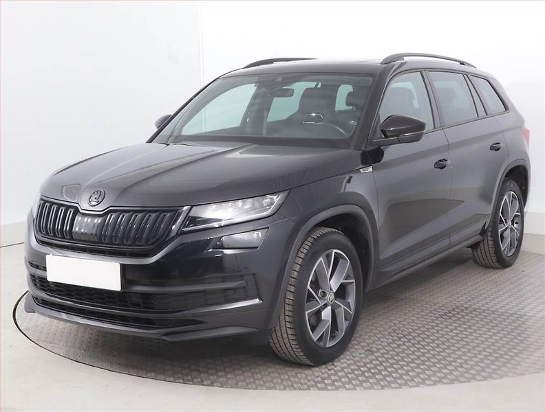 Škoda Kodiaq (2021) Sportline 1.5 TSI - fotka 2 z 18