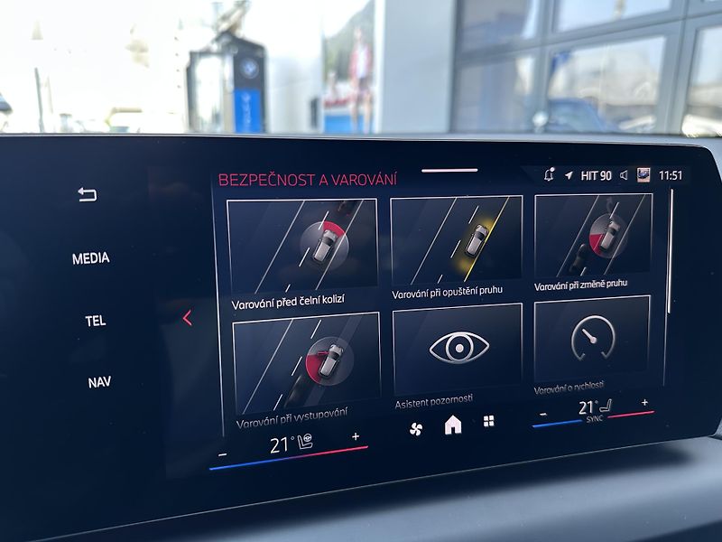BMW Řada 1 120 M-Sport Paket PRO - fotka 18 z 26