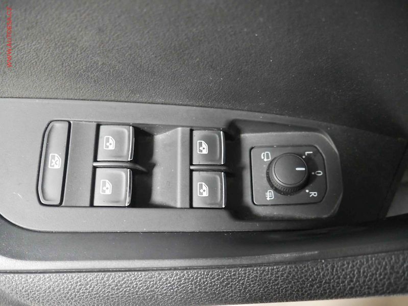 Škoda Kodiaq (2017) 1.4TSi, 2.maj,ČR, DSG, kamera - fotka 21 z 29