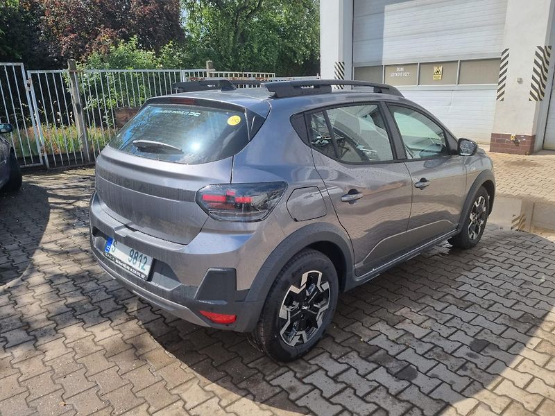 Dacia Sandero (2026) Stepway Expression Eco-G 120 - fotka 2 z 10