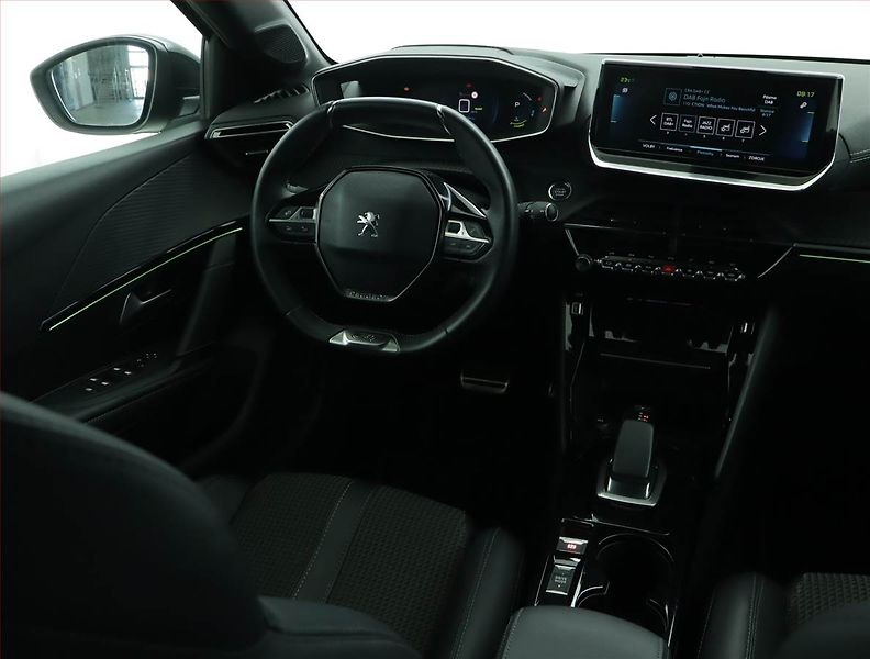 Peugeot 208 (2021) e-GT 50 kWh, SoH 86%, Automat - fotka 7 z 19