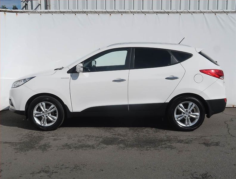 Hyundai ix35 (2013) 2.0 CRDi, 4X4, Automat - fotka 3 z 18