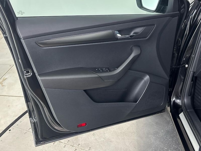 Škoda Karoq Sportline DSG - fotka 13 z 26