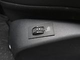 Peugeot 2008 (2013) 1.6 e-HDi, Navi, Tempomat - náhled 17