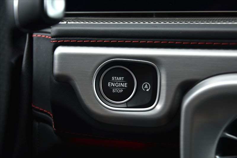 Mercedes-Benz Třídy G 63 AMG MANUFAKTUR ZÁRUKA ČR - fotka 19 z 32