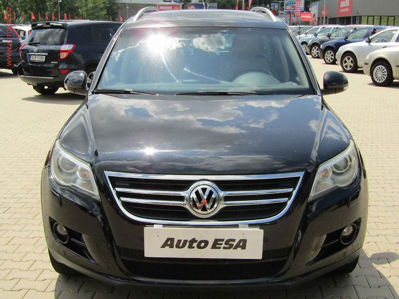 Volkswagen Tiguan (2009) 2.0 TDI 4x4, autoAC - fotka 2 z 20