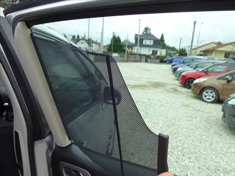 Citroën C4 Picasso 1,6HDI 80kW - fotka 27 z 44