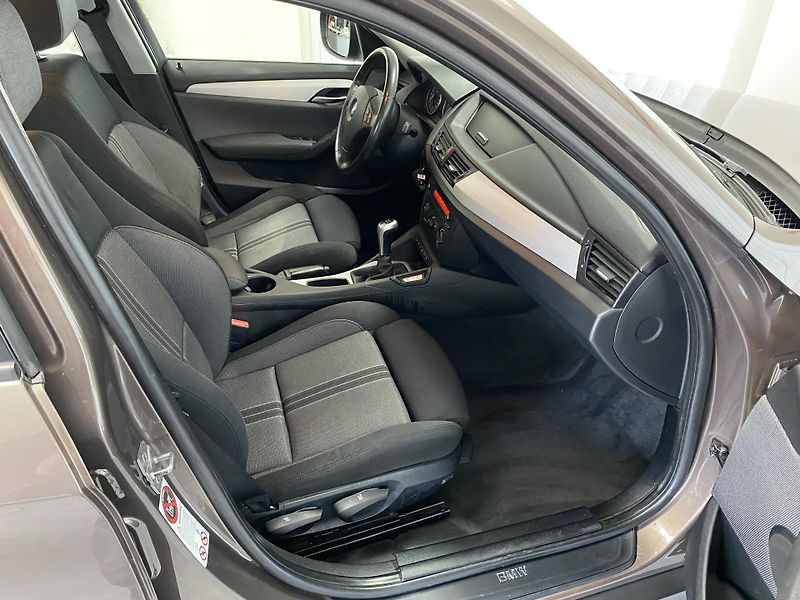 BMW X1 2.0D  XDRIVE REZERVACE  - fotka 13 z 23