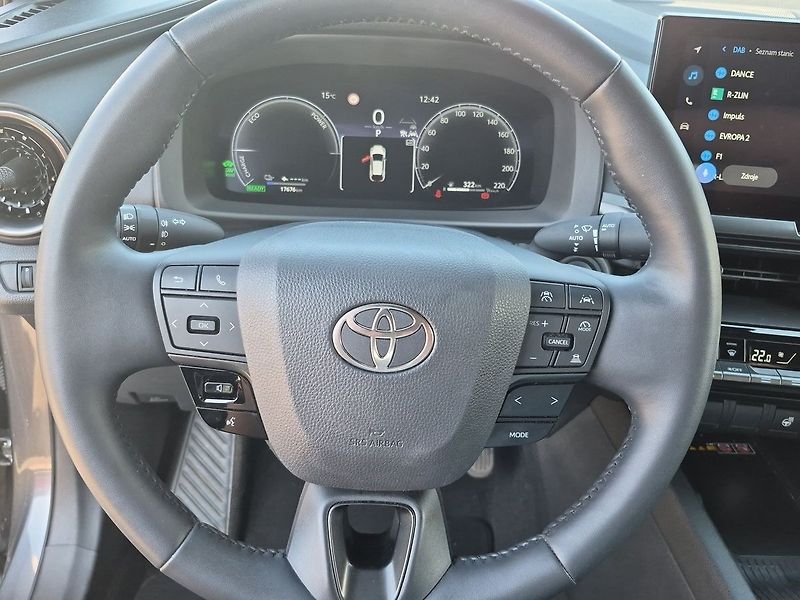Toyota C-HR 2.0L PHEV CVT Style - fotka 13 z 26
