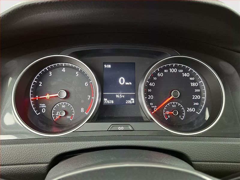 Volkswagen Golf (2018) 1.0 TSI, Tempomat - fotka 11 z 19