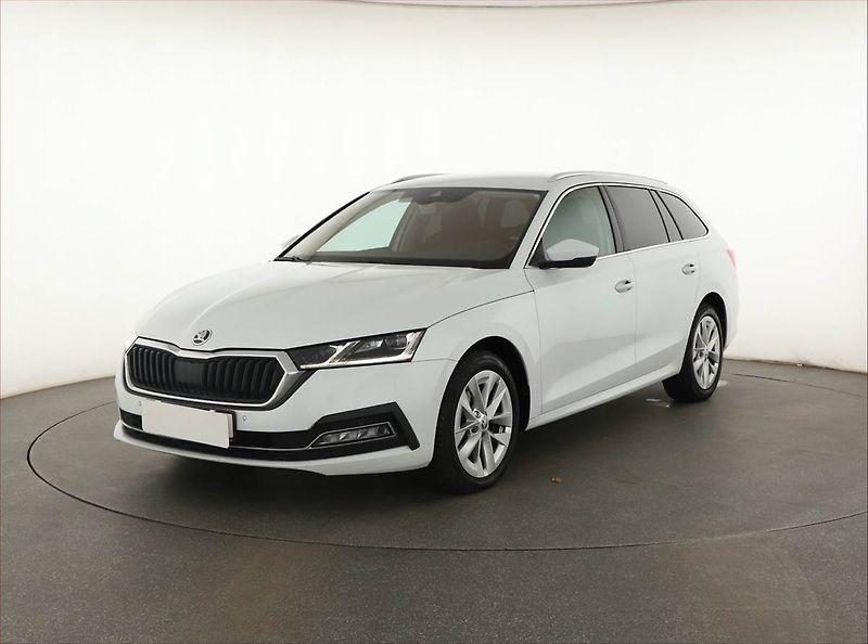 Škoda Octavia (2021) Style 2.0 TDI, Tempomat - fotka 2 z 17
