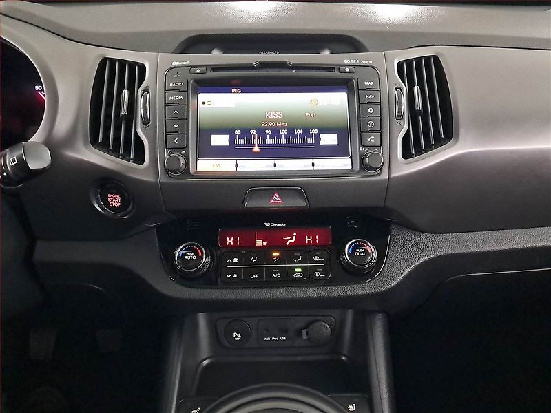 Kia Sportage (2013) 1.7 CRDi, nová STK - fotka 12 z 22
