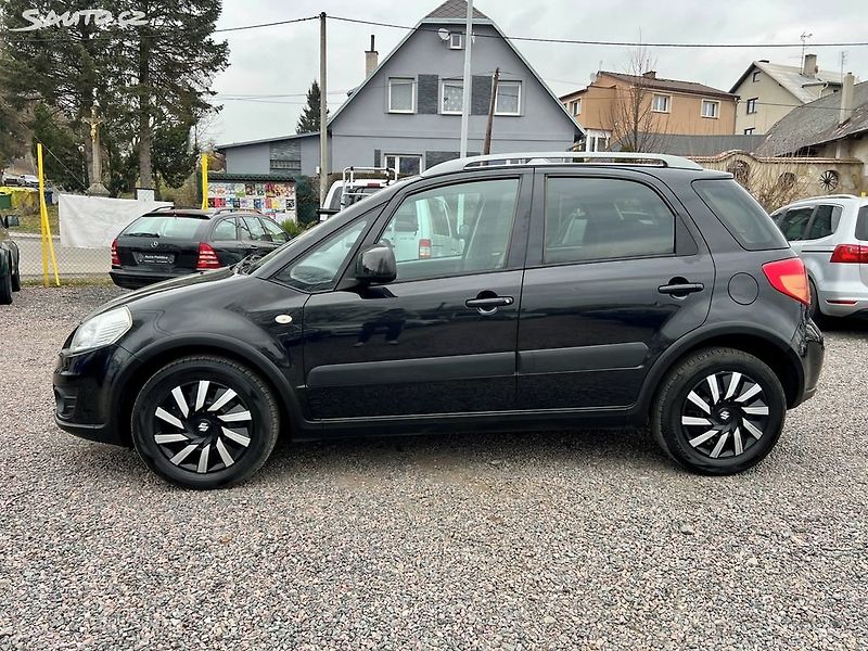 Suzuki SX4 (2011) 1.6i 88 kW Klima,Výhřevy,Stav - fotka 8 z 19