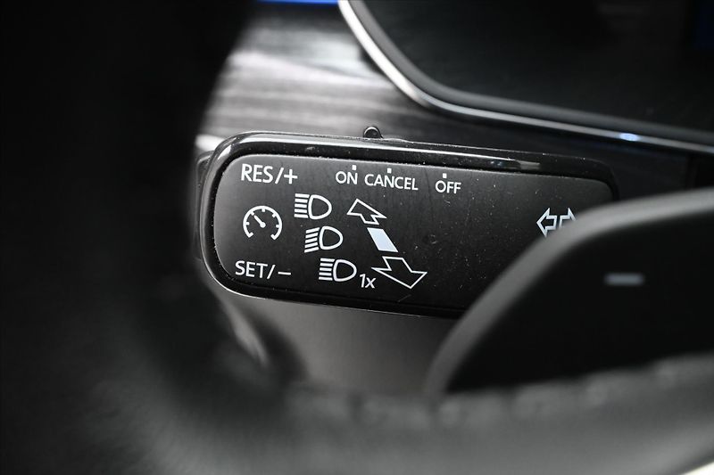 Škoda Superb 2,0 TDI 110 kW DSG Style Záruk - fotka 24 z 31