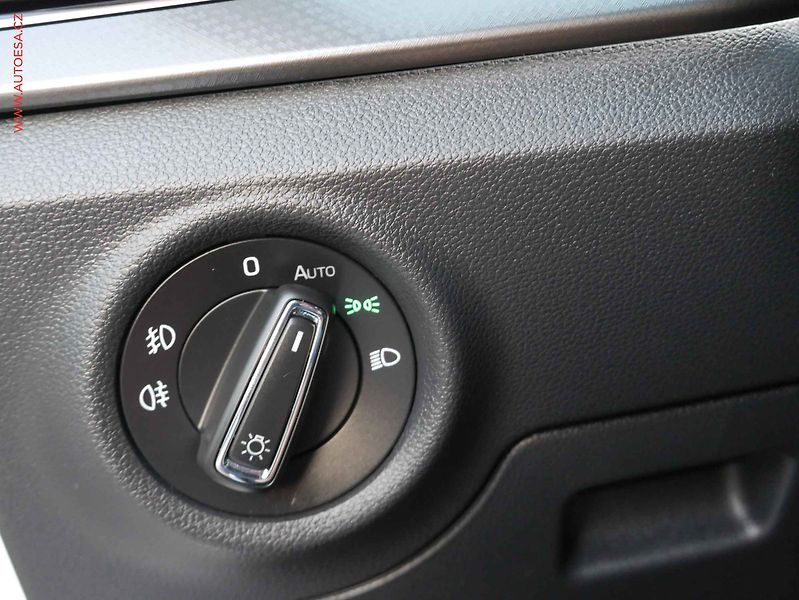 Škoda Kamiq (2022) 1.0TSi, 2.maj,ČR, LED - fotka 15 z 18