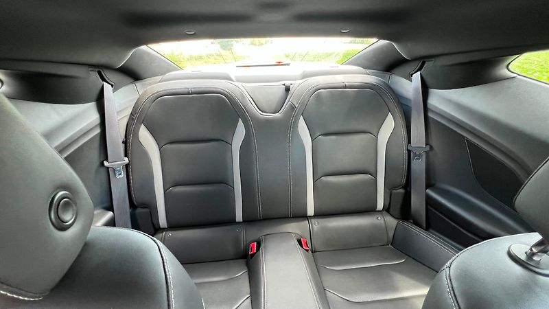 Chevrolet Camaro (2017) 6,2 V8 Nové v ČR 1maj. odp.DPH - fotka 27 z 31