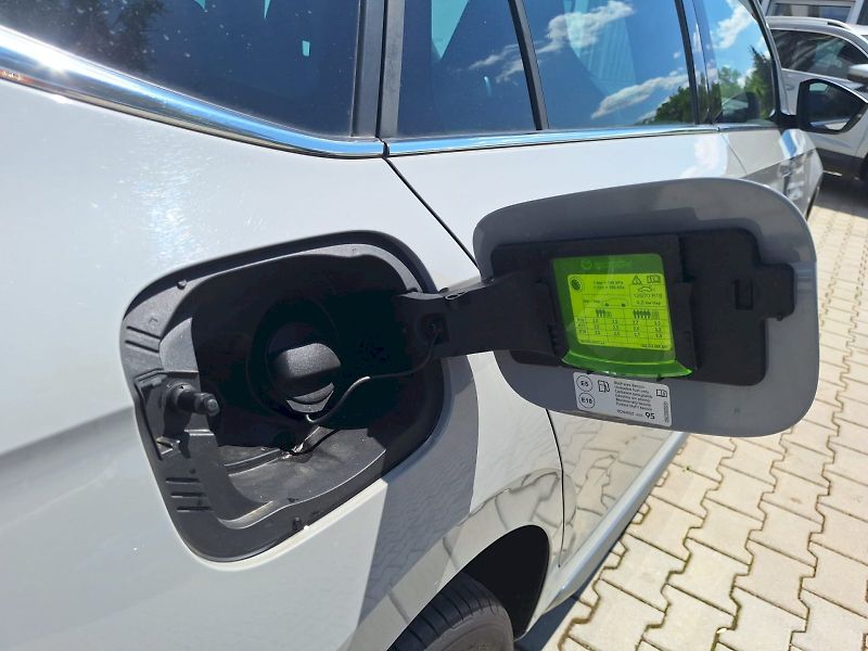 Škoda Kamiq (2021) 1.0 TSI / 81 kW / 7DSG / STYLE - fotka 6 z 35