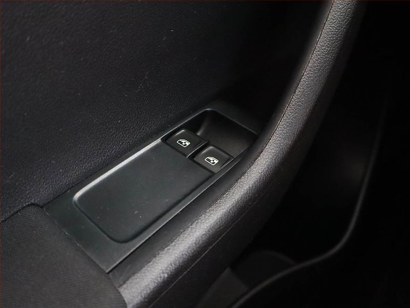 Škoda Fabia (2020) Ambition 1.0, Serv.kniha - fotka 12 z 13