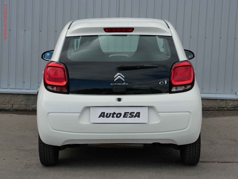 Citroën C1 (2017) 1.2i, ČR, Klima - fotka 5 z 17