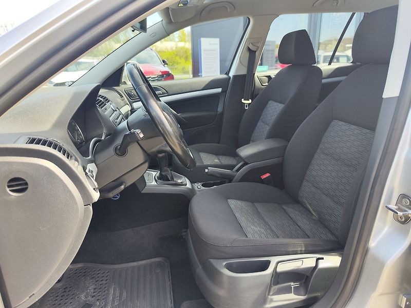 Škoda Octavia 1.4 TSi/90kW Ambition - fotka 14 z 23