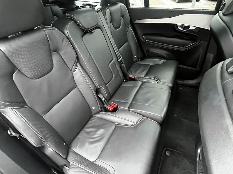 Volvo XC90 Plus Bright B5 AWD 173kW - fotka 25 z 31