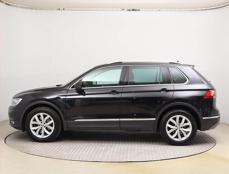 Volkswagen Tiguan (2019) Highline 2.0 TSI - fotka 3 z 25