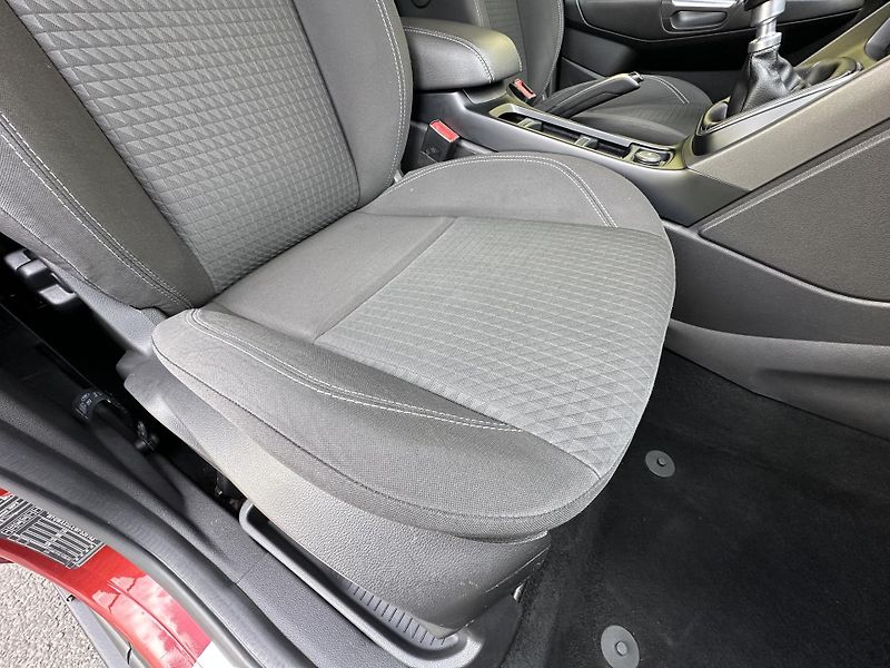 Ford Grand C-MAX (2015) 1.0/74kW * 2.Maj. * KLIMA - fotka 19 z 35