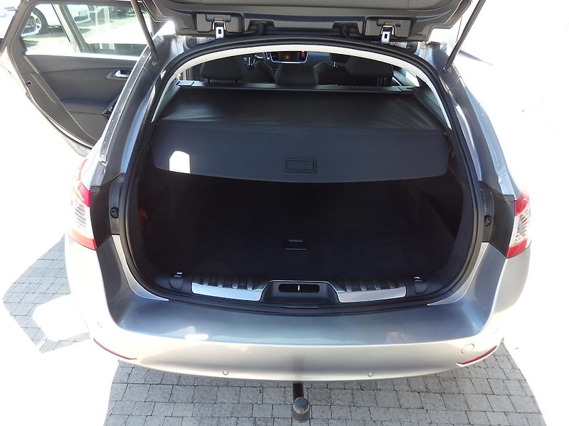 Peugeot 508 2.0 HDI 110 kW PANORAMA, NAVI - fotka 8 z 16