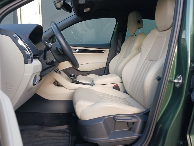 Škoda Karoq 1,5 TSI DSG STYLE - fotka 10 z 32