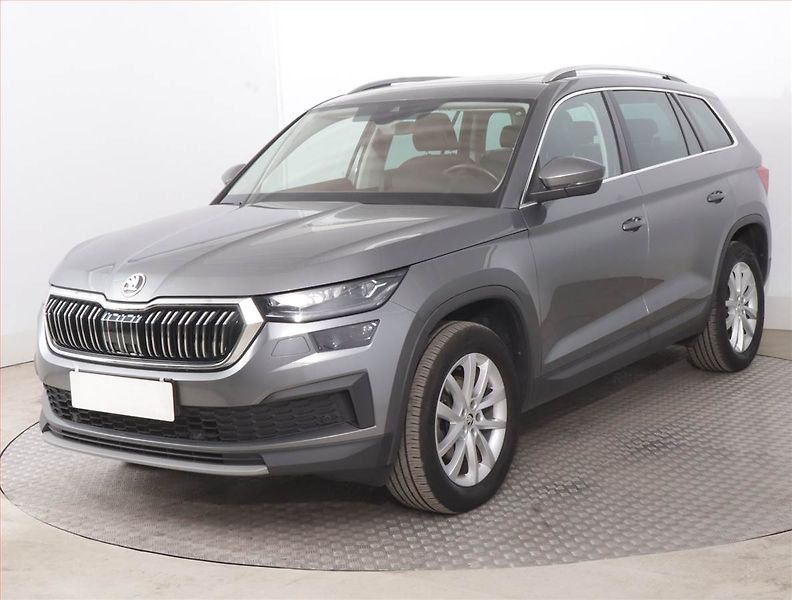 Škoda Kodiaq (2023) Style 2.0 TDI - fotka 2 z 19