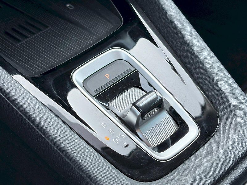Škoda Octavia (2025) DSG 1.5 TSI / 110kW / TOP SELE - fotka 21 z 35