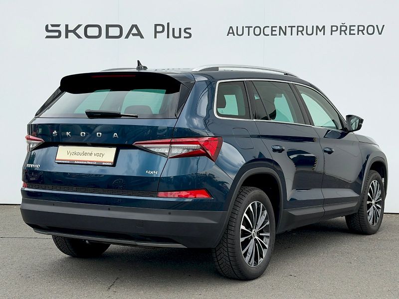 Škoda Kodiaq (2022) 2.0TSI 140kW DSG 4x4 STYLE BUS - fotka 2 z 35
