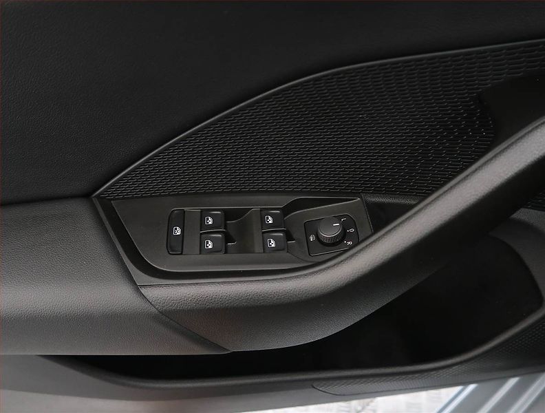 Škoda Octavia (2023) Ambition 2.0 TDI, digi klima - fotka 22 z 24