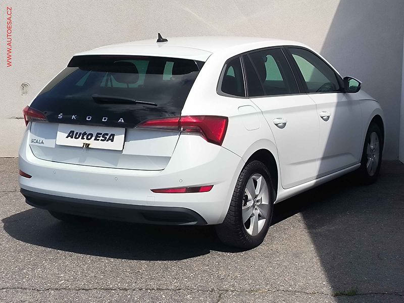 Škoda Scala (2022) 1.5 TSi, 1.maj,ČR, Style - fotka 4 z 23