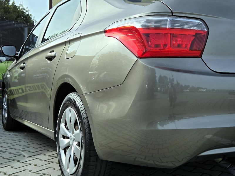 Citroën C-Elysée původ ČR, 1.maj SERV.KNIHA     - fotka 36 z 37