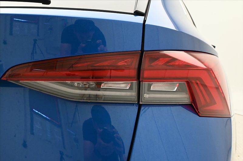 Škoda Octavia 2,0 TDI 147kW 4x4 DSG Scout Zá - fotka 30 z 31