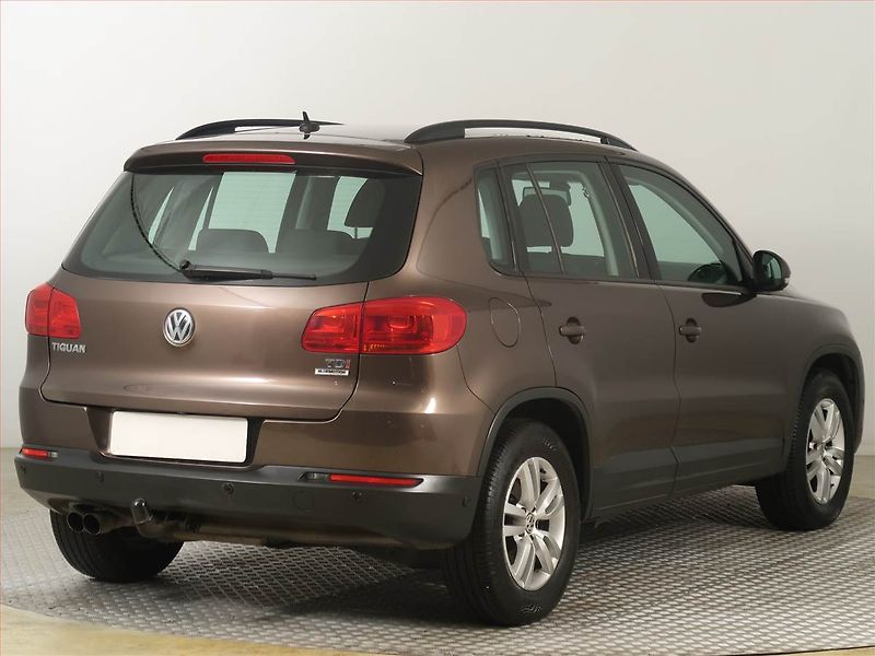 Volkswagen Tiguan (2015) 2.0 TDI, ČR,1.maj, Tempomat - fotka 5 z 17
