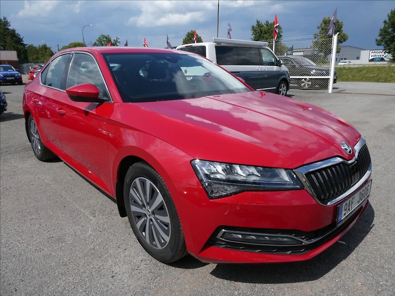 Škoda Superb 1,5 TSi 110kW STYLE+, NAVI,LED - fotka 1 z 37