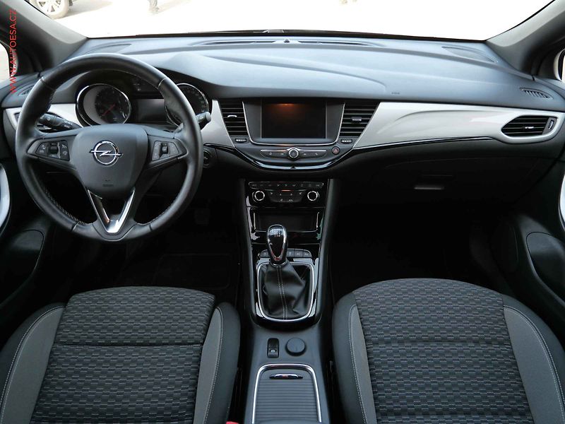 Opel Astra (2021) 1.2T, 1.maj,ČR, AC, LED - fotka 8 z 21