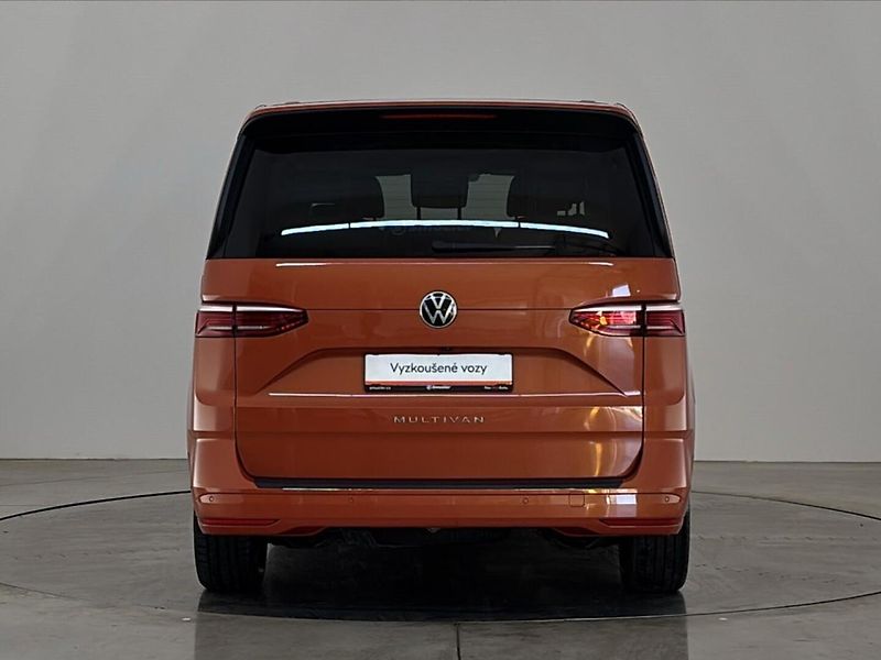 Volkswagen Multivan Life DSG - fotka 17 z 29