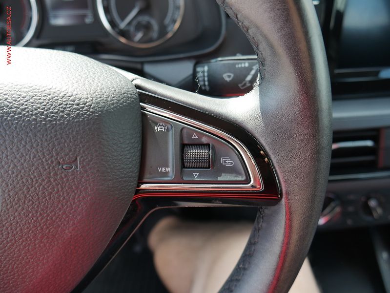 Škoda Scala (2019) 1.0 TSi, ČR, Ambition - fotka 13 z 22