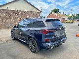 BMW X5 (2024) Auto na cestě - náhled 1