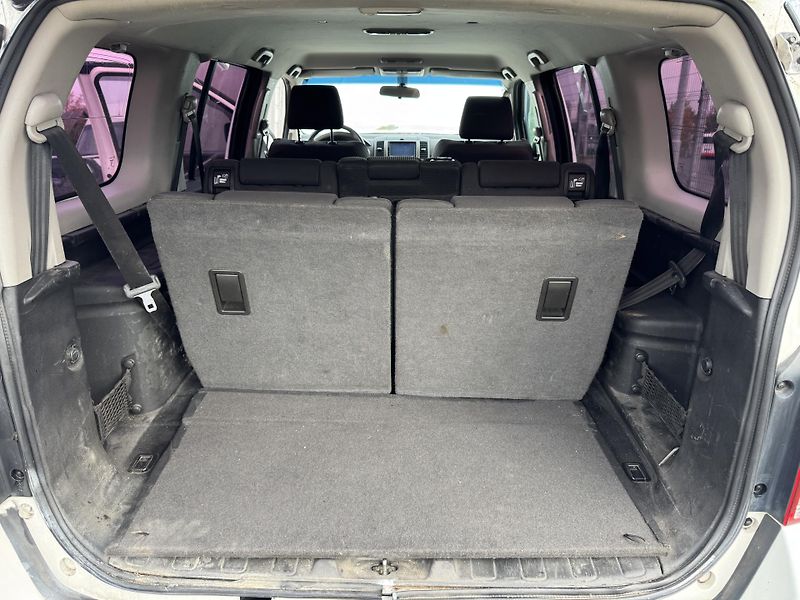 Nissan Pathfinder (2008) 2.5DCI 125kw AT 4x4 - fotka 22 z 24
