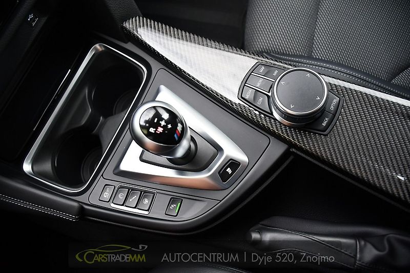 BMW M4 3.0i 45tKM!! ČR DPH LED - fotka 31 z 53