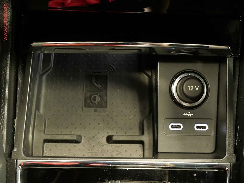 Škoda Karoq (2022) 2.0TSi 4x4, 1.maj,ČR, DSG - fotka 20 z 22