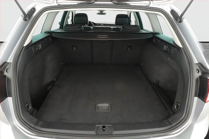 Volkswagen Passat (2019) Alltrack 2.0 TDI, 4X4 - fotka 11 z 25