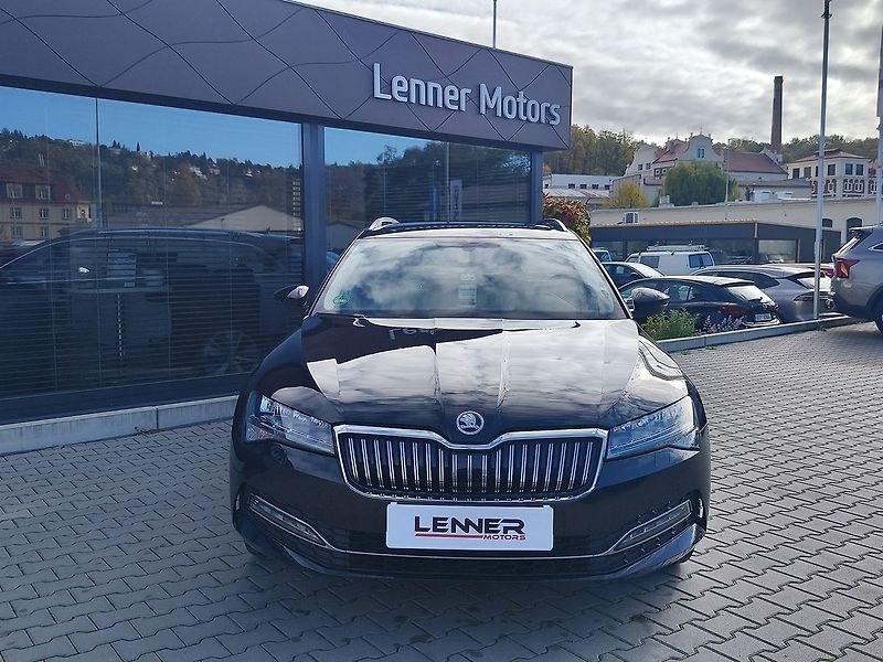 Škoda Superb 2.0 TDI/147kW Style DSG 4x4 - fotka 2 z 34