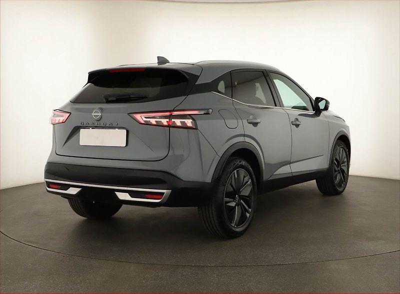Nissan Qashqai (2026) 1.3 DIG-T MHEV, Tekna, Navigac - fotka 5 z 17